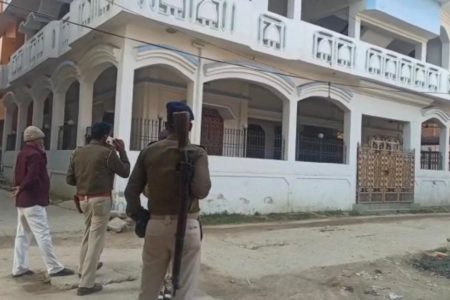 जिला परिषद के जिला अभियंता के घर एवं कार्यालय को विजिलेंस ने खंगाला