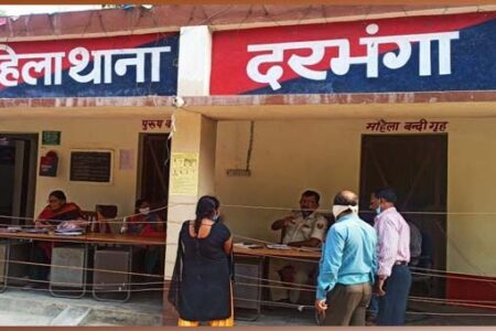 चौथी शादी करने की फिराक में था वकील, ऐन वक्त पर पहुंचीं दो पत्नियां तो भांडा फूटा