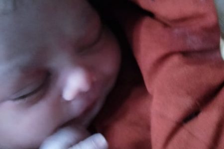 पटना जंक्शन पर महिला यात्री ने दिया शिशु को जन्म