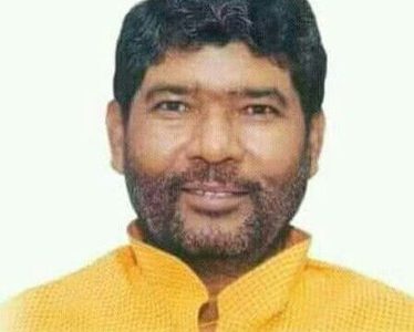 पारस चाचा का मंत्री बनना तय, चिराग ने पीएम को चेताया