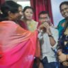 UPSC टॉपर शुभम कुमार के गांव कुम्हड़ी में मिठाई खिलाकर स्वागत करतीं महिलाएं।