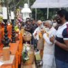 विश्व शांति स्तूप के वार्षिक समारोह में बिहार के राज्यपाल फागू चौहान व अन्य गणमान्य।