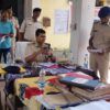 रोहतास जिले के तिलौथू थाने में समीक्षा बैठक करते एसपी आशीष भारती व अन्य अफसर।